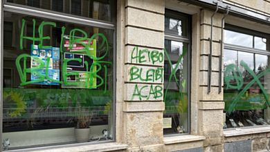 "Heibo bleibt" - so der mit grüner Farbe aufgebrachte Slogan.