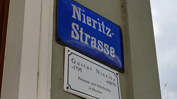 Benannt nach Gustav Nieritz.