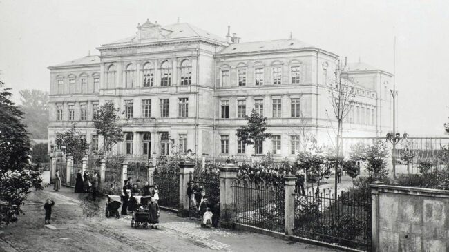 Das Königliche Gymnasium Neustadt, Foto: von 1898