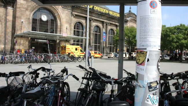 Achtung! Fahrräder, die am 19. Juni noch am Bahnhof Neustadt  stehen, werden entfernt.