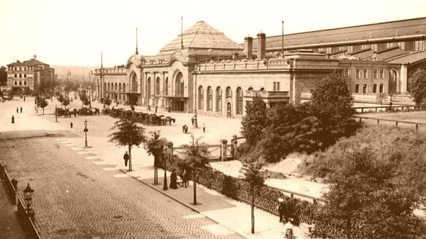Bahnhof Dresden Neustadt - zeitgenössische Postkarte