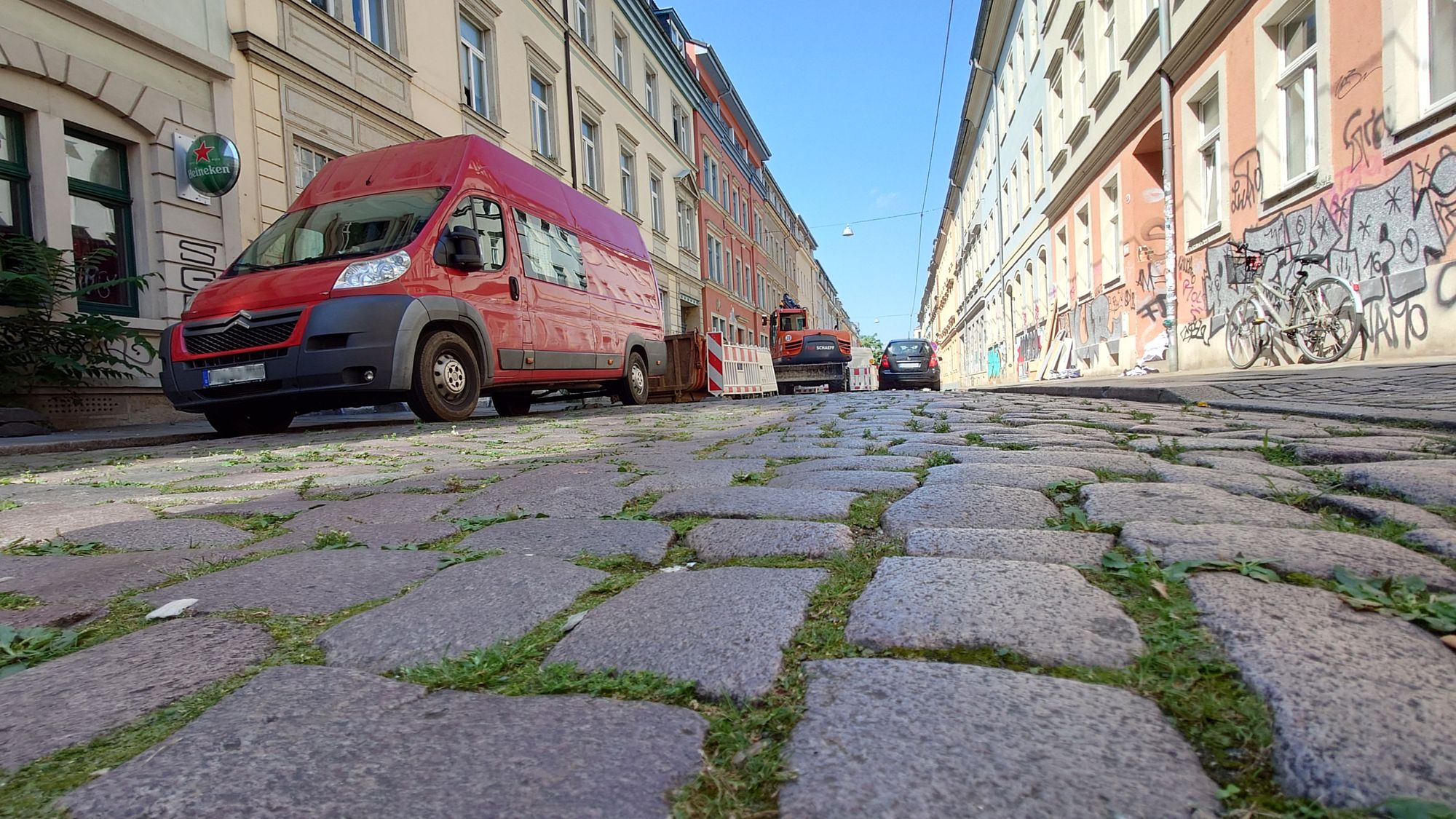 Großkopfpflaster auf der Jordanstraße.
