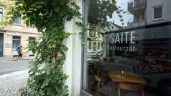 Café Saite in der Seitenstraße.