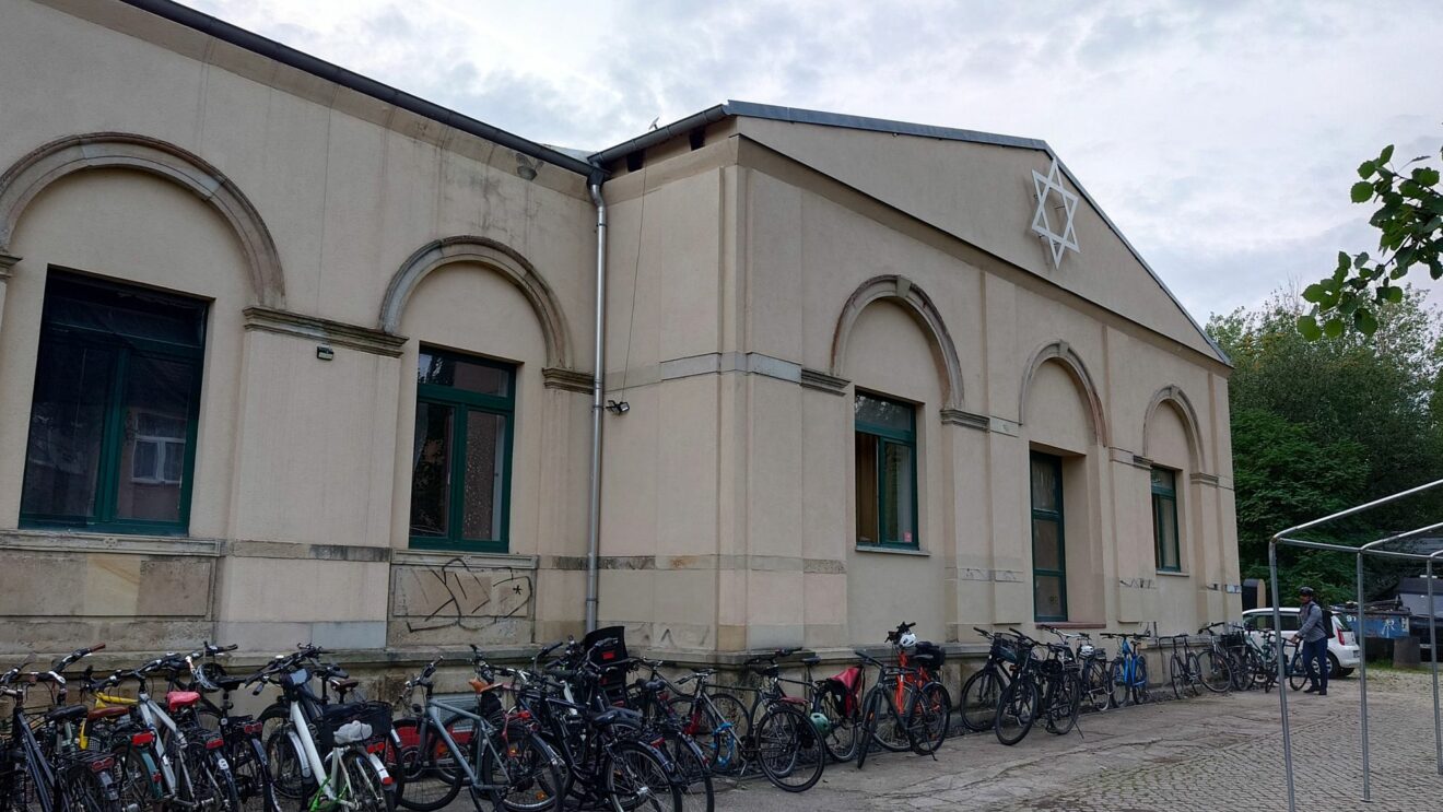 Die neue Synagoge auf dem Gelände des Alten Leipziger Bahnhofs