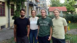 Input_DD, ein Dresdner Veranstaltungskanal Das Team hinter dem Kanal: Florian, Sina, Frieder und Manu, von links nach rechts. Foto: Julius Bachmann