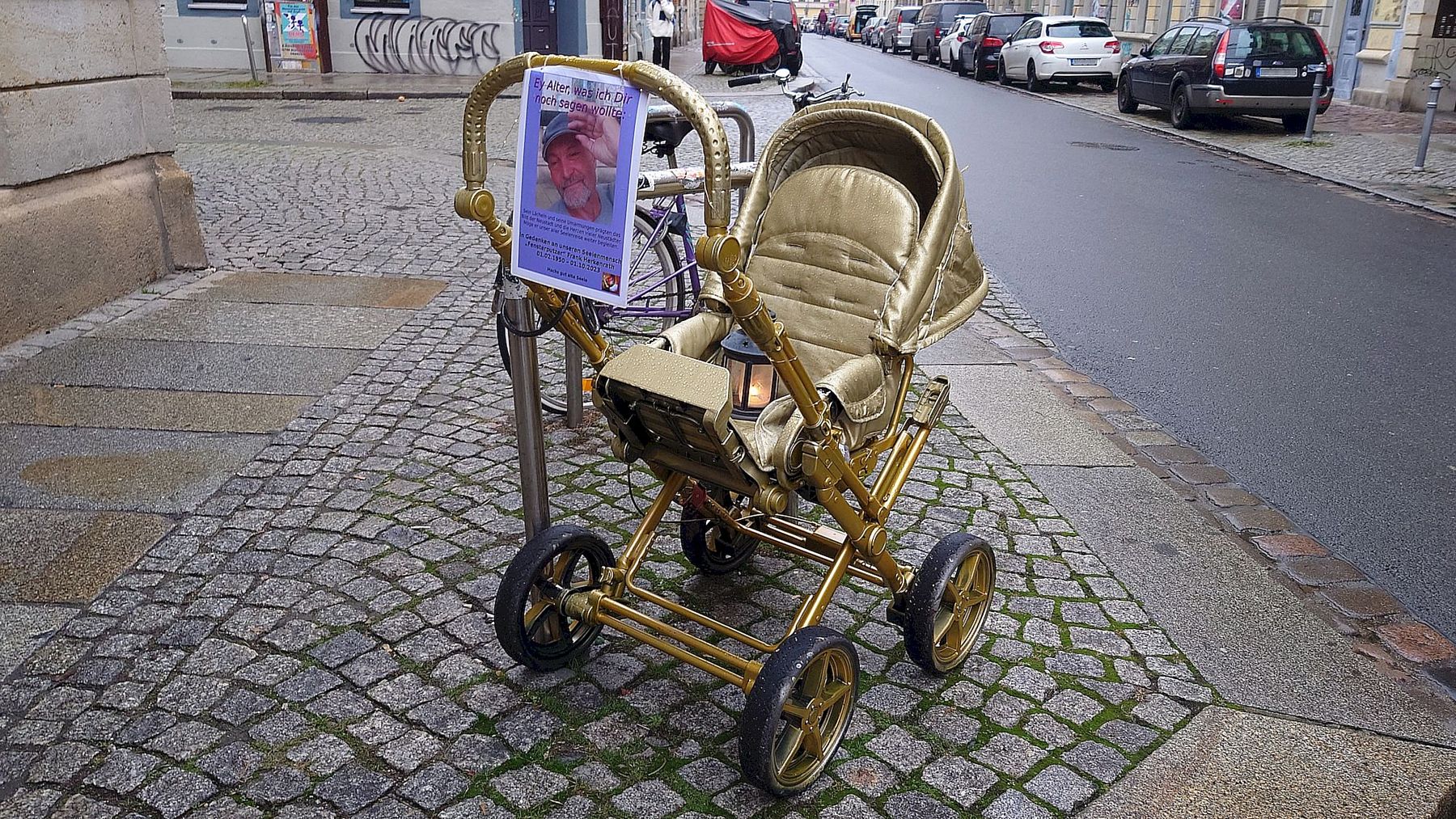 Mobiles Denkmal für Frank