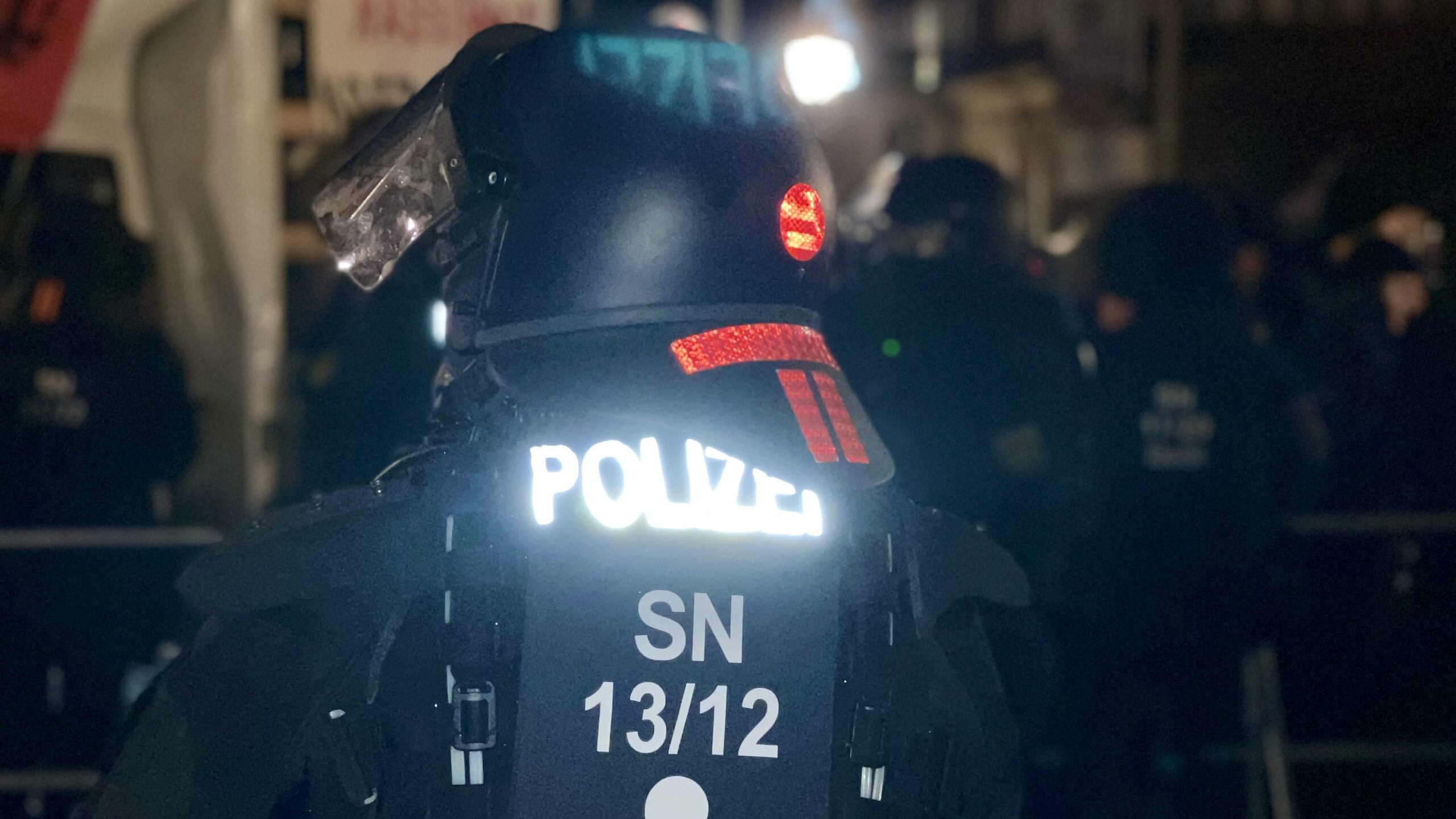 Bereitschaftspolizei auf Demonstration - Foto: Florian Varga