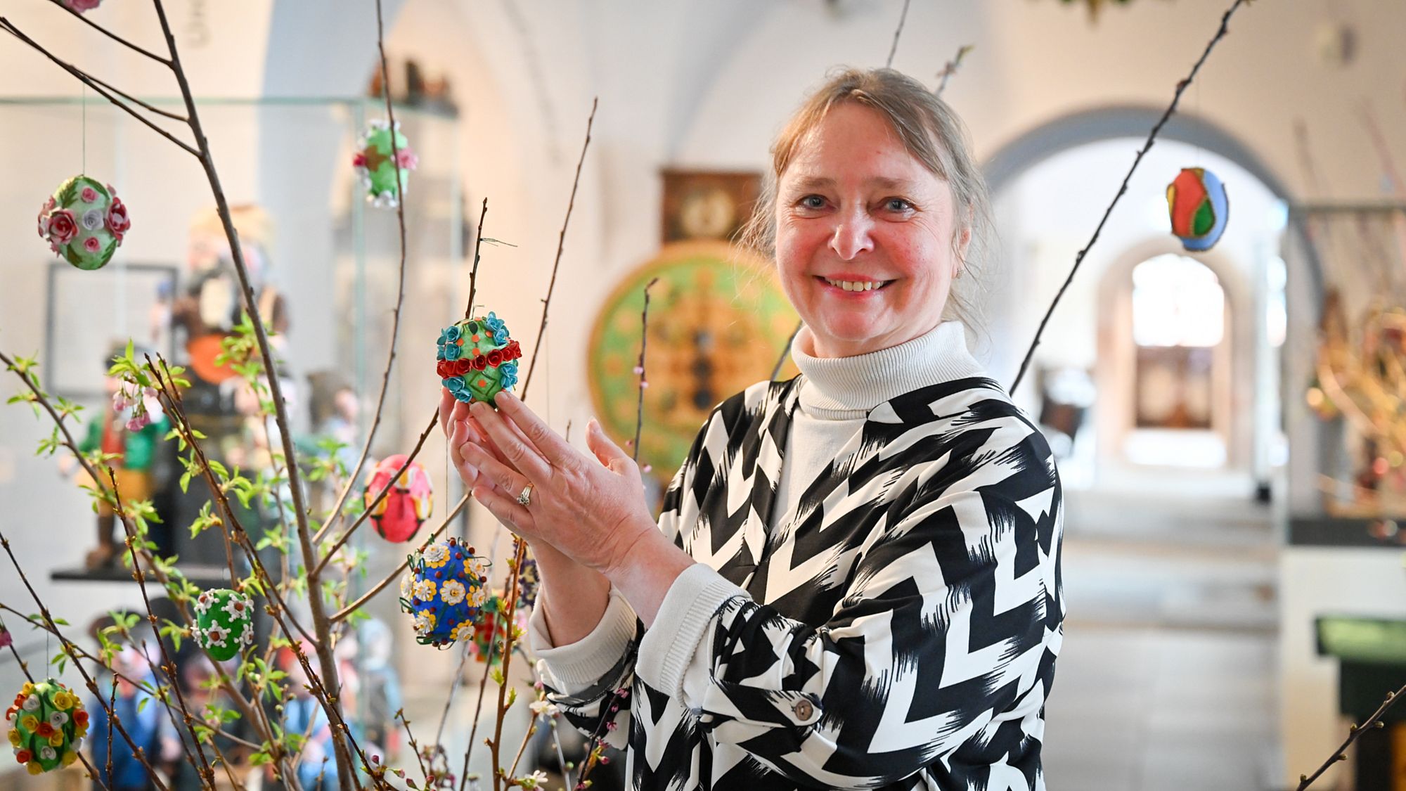 Elke Birninger, Organisatorin des Veranstaltungsprogramms "Ostern im Jägerhof 2024" Foto: Anja Schneider