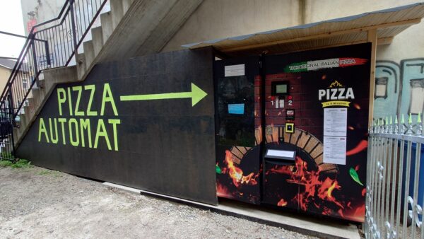 Neu: Pizza-Automat am Bischofsplatz - Foto: Anton Launer