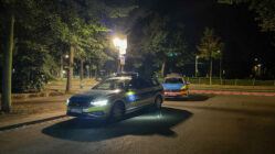 Gegen 22.40 Uhr wurden Polizisten zum Tatort gerufen. - Foto: Florian Varga