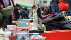 Vor der Hochzeit immer erstmal einen Blick in die Trödelhöfe werfen. Foto: Gewerbe- und Kulturverein Dresden-Neustadt