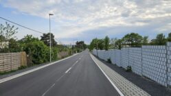 Magazinstraße ab 1. September wieder befahrbar Der südliche Abschnitt war bereits im Mai fertig, mit Fahrbahnmakierung, Beleuchtung und 6,50 Meter breit. Foto: Anton Launer