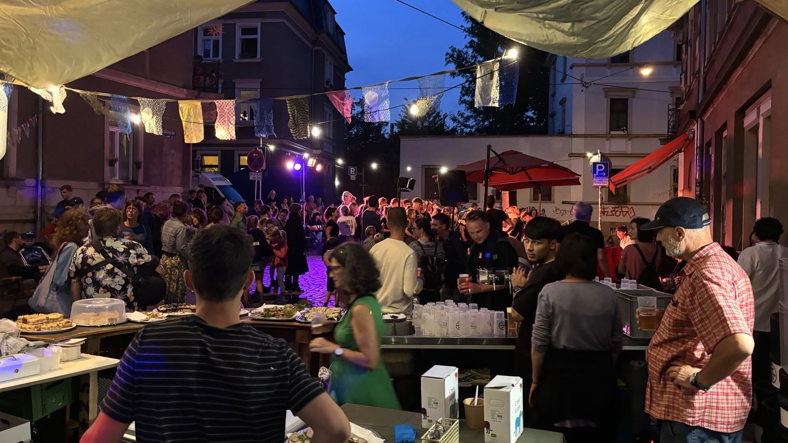 Frühlingsfest auf der Frühlingsstraße am Sonnabend. Foto: Archiv
