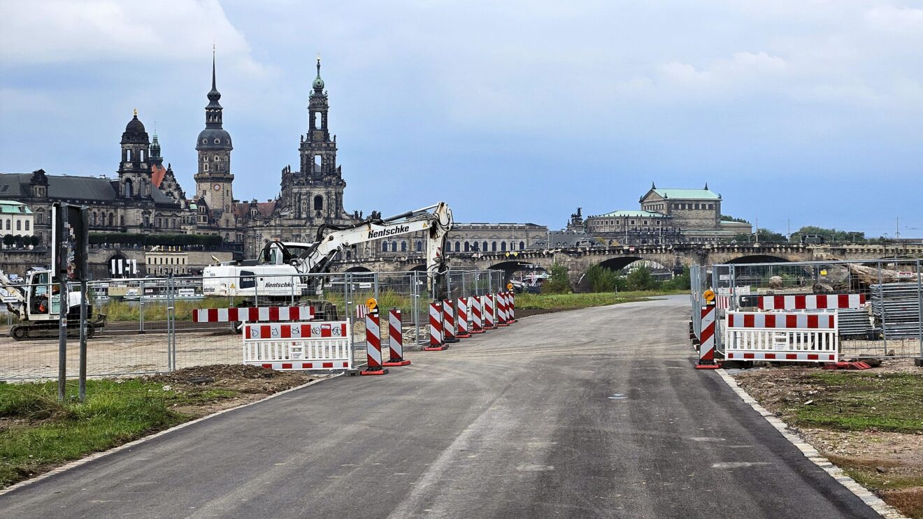 Der Elberadweg ist wieder frei. Foto: Anton Launer