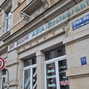 Neue Stolpersteine in der Tieckstraße Ein Stück Erinnerung mehr.