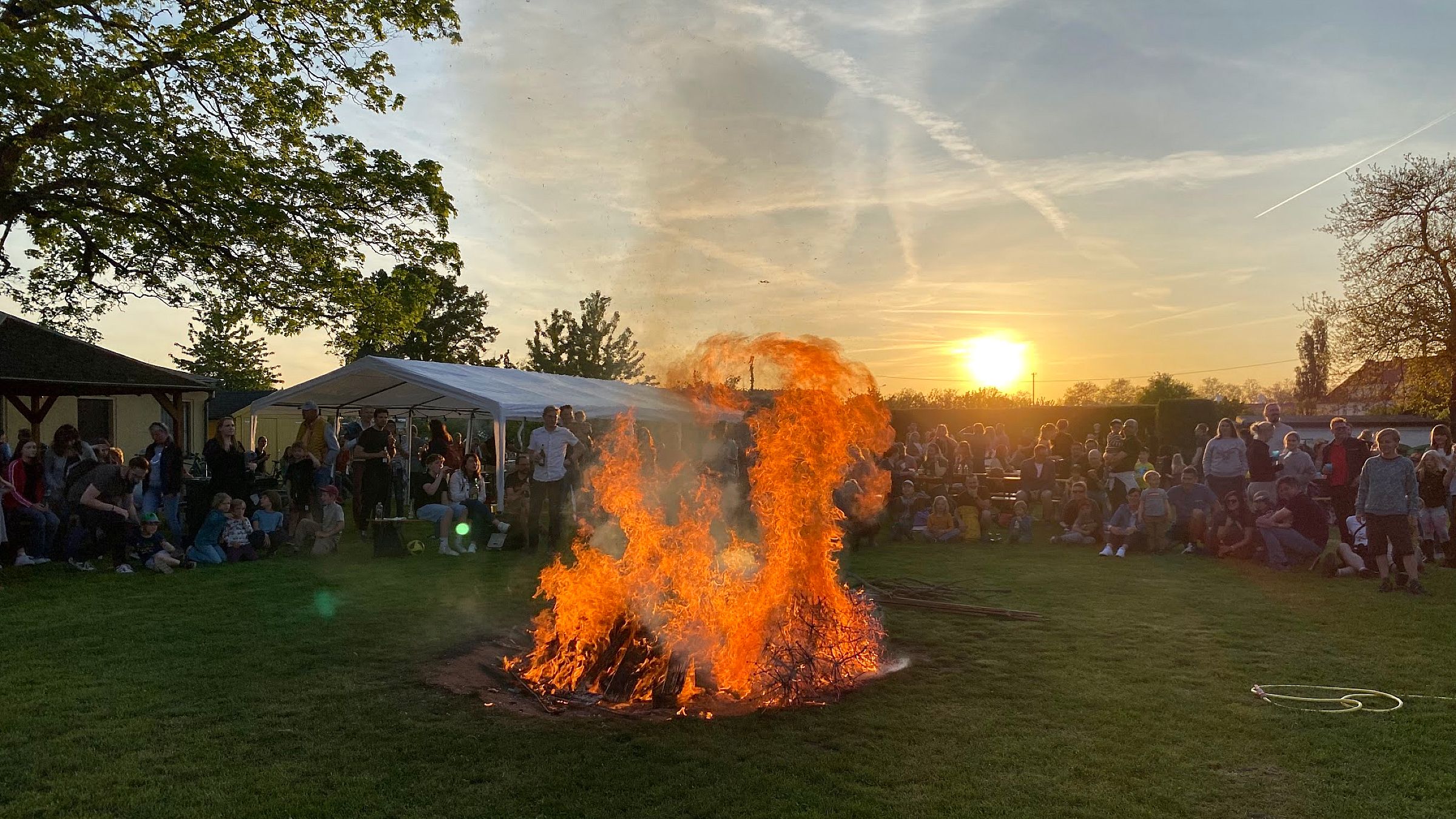 Zu Halloween kann mit einem Lagerfeuer und Stockbrot gerechnet werden. Foto: KGV Rudolphia