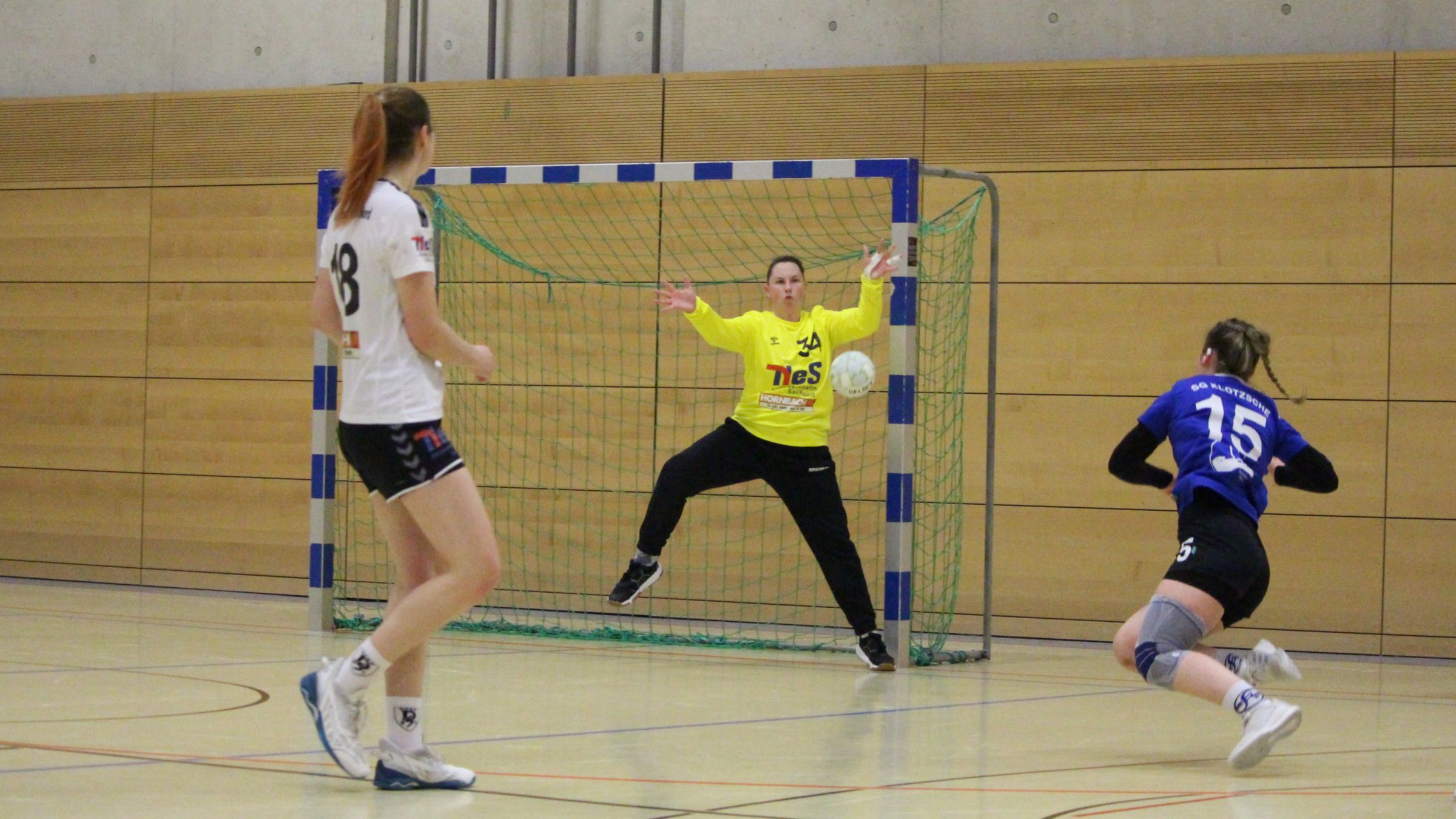 Torfrau Kelly Weiß wehrte zahlreiche Versuche ab. Foto: Sportfreunde 01