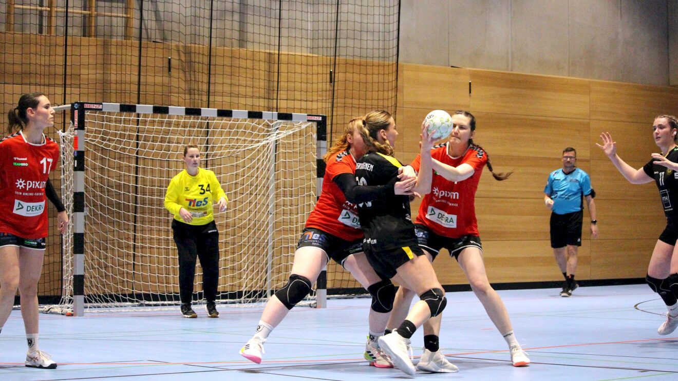 Die Abwehr steht. Foto: Sportfreunde 01