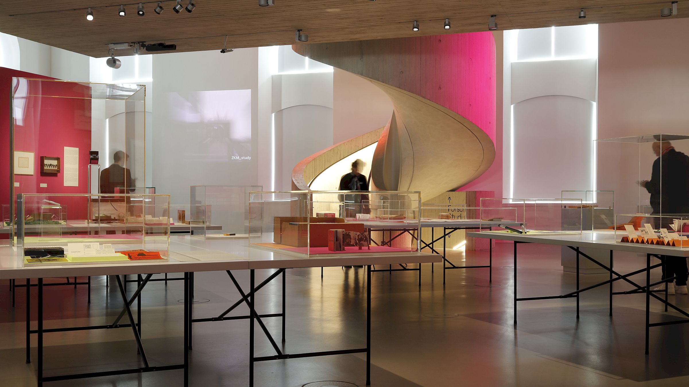 Fluxus-Ausstellung im Archiv der Avantgarden - Foto: Anton Launer