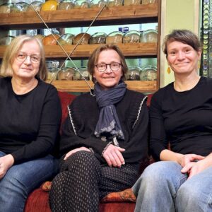 Lose-Zukunft gesichert Kristin Richter, Berit Heller, Manja Rudolph (v.l.) - Lose hat wieder eine Zukunft. Foto: Anton Launer