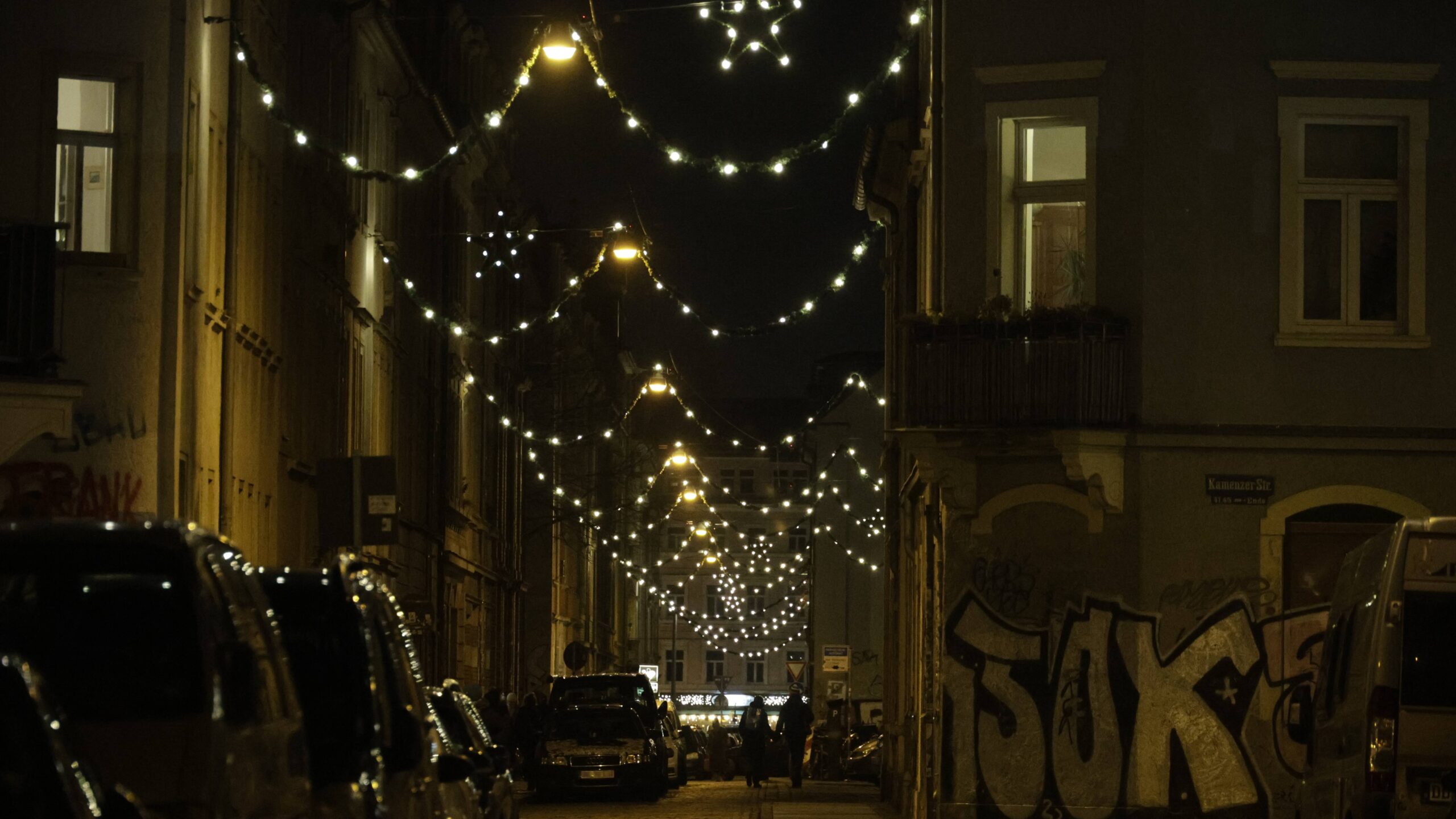 Weihnachtsbeleuchtung auf der Sebnitzer Straße - Foto: Anton Launer
