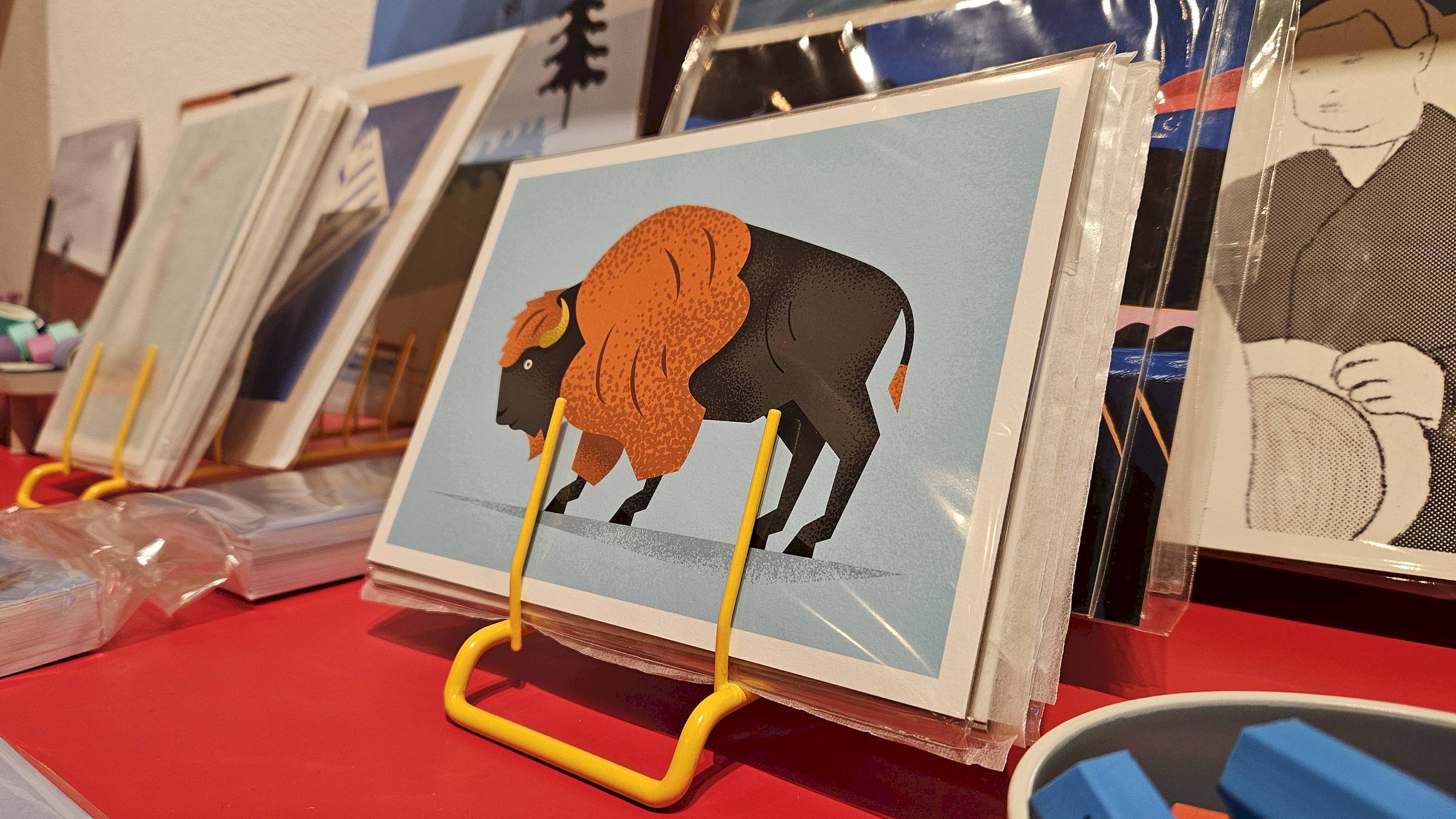 Kunstpostkarte mit Paarhufer - Foto: Anton Launer