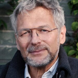 Volker Weiß analysiert Strategien der extremen Rechten Volker Weiß liest zur extremen Rechten in der Schauburg - Foto: Klett-Cotta/Maximilian Gödecke