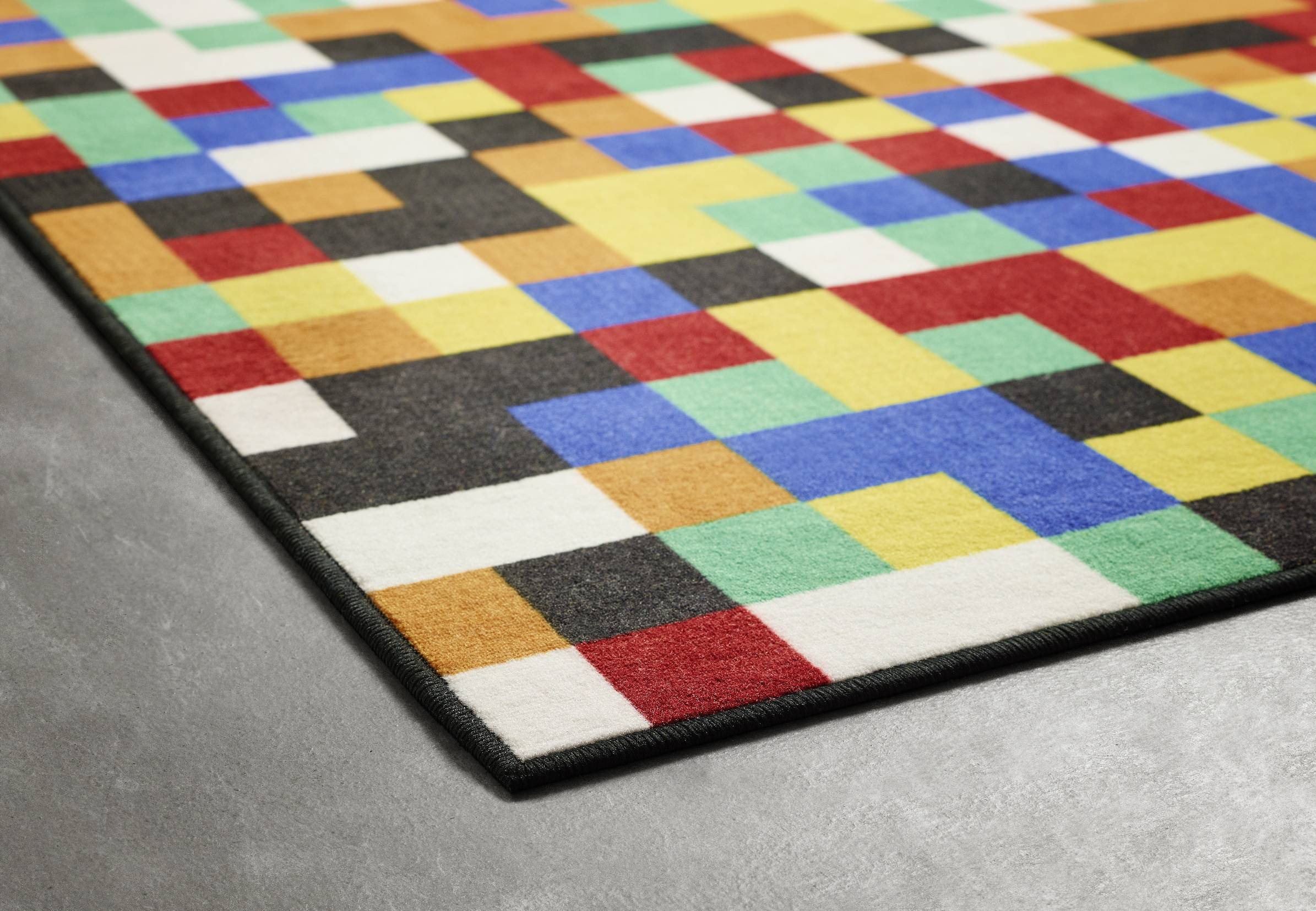 Gerhard Richter: Teppichentwurf 1024 Farben, 1988/2023, Schablonen-Druck-Verfahren auf Veloursteppichboden, 160 × 230 cm - Foto: SKD