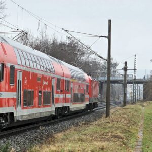 Sanierung der Brücke Fabricestraße Die Strecke wird unter anderem den S-Bahnen S2 und S8 befahren. Foto: Anton Launer