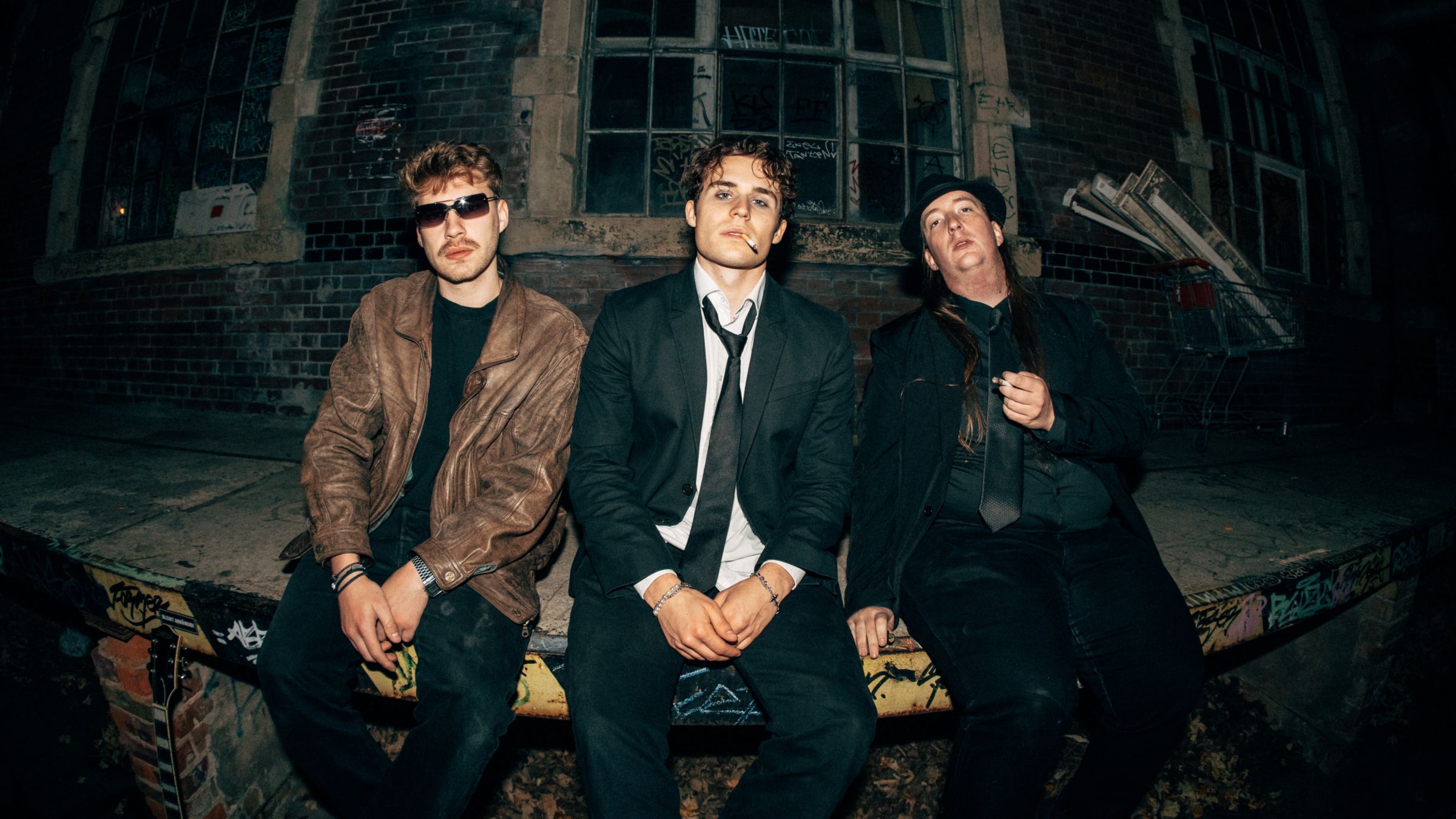 Paul Schreiber (Prod, Gitarrist, Bass), Maximilian Krause (Gesang), Patrick Herzog (Schlagzeuger) - Foto: Vorzimmer Romantik