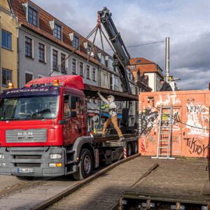 Das Blechschloss zieht nun nach Halle an die Saale um. Foto: Peter Zuber