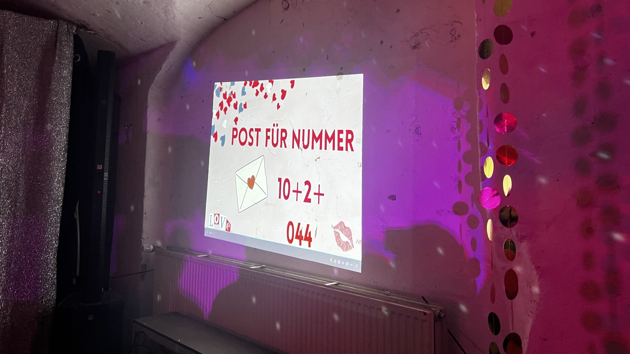 Wer Interesse an jemanden hatte, konnte die zugehörige Nummer aufrufen lassen. Foto: Mercedes Braun