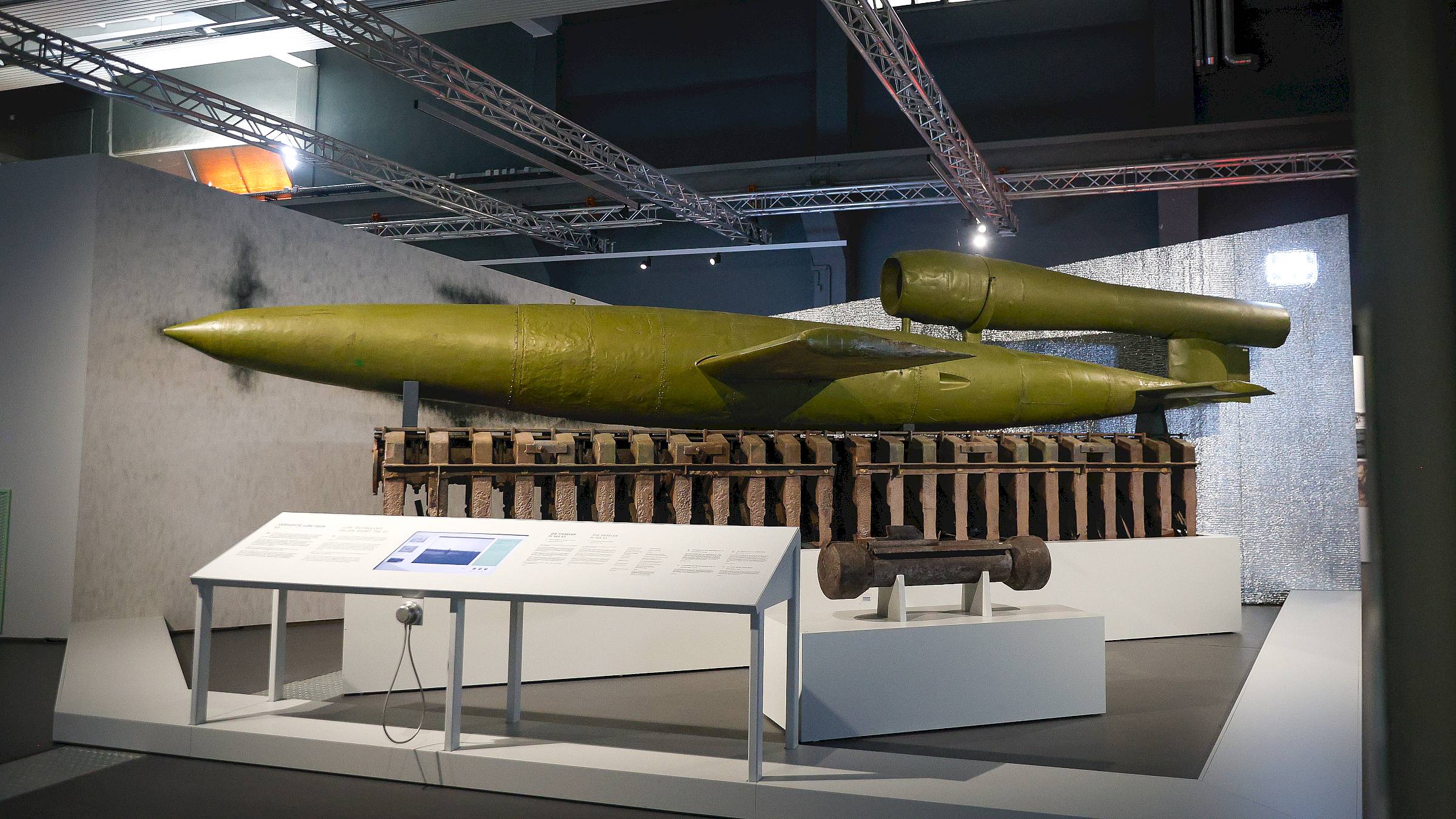 Die Fieseler Fi 103 wurde als Vergeltungswaffe (V) 1 bezeichnet und war der erste Marschflugkörper der Geschichte - die Wirkung wurde von der Nazi-Propaganda stark übertrieben. Foto: Florian Varga