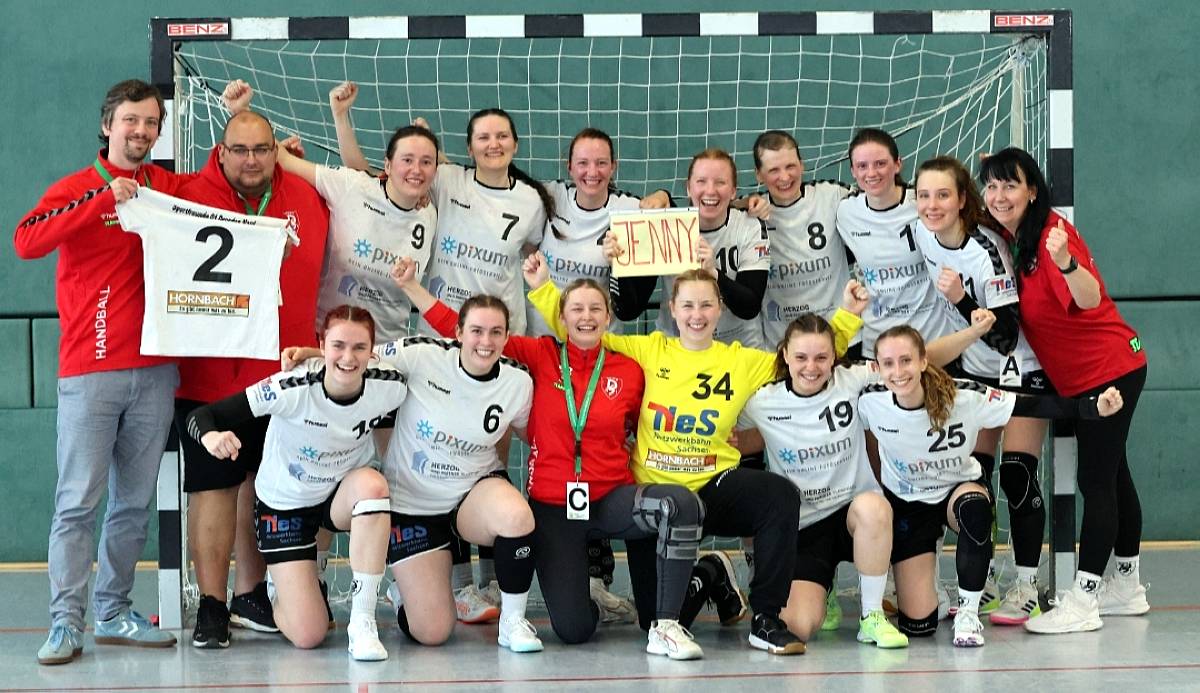 Das Team um Trainer Christian Perlbach konnte sich über den Sieg freuen. Foto: Sportfreunde01 Dresden Nord