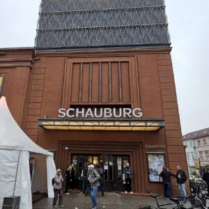Festivalzentrum: die Schauburg - Foto: Anton Launer