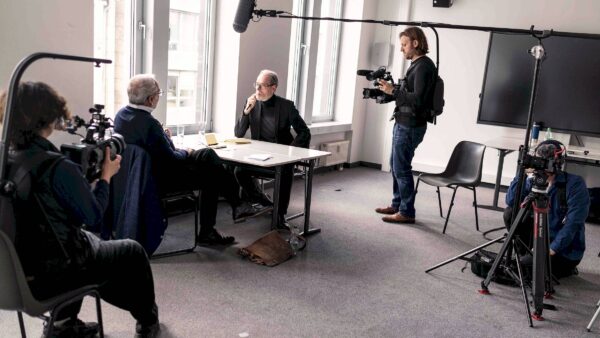 Dreharbeiten zu Die Spione sind unter uns - Foto: SideXSide Studios