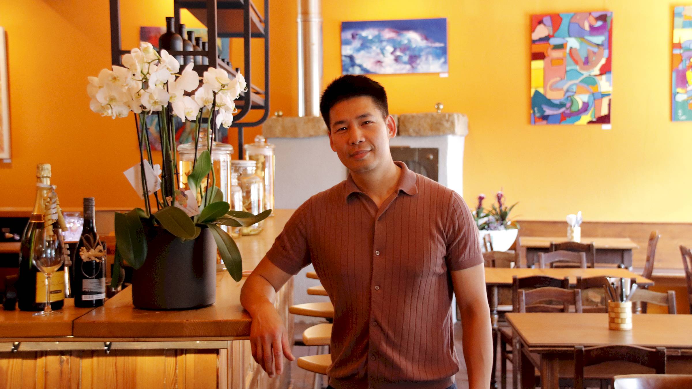 Van Cuong Nguyen hat die Terrasse übernommen. Foto: Anton Launer