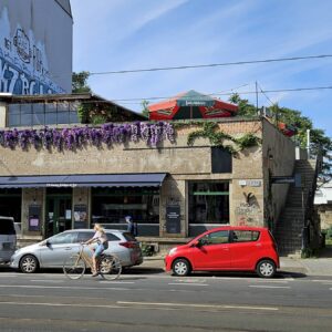 Die Terrasse am Bischofsplatz ist wieder geöffnet Seit dem 11. Mai wieder geöffnet: Terrasse am Bischofsplatz - Foto: Anton Launer