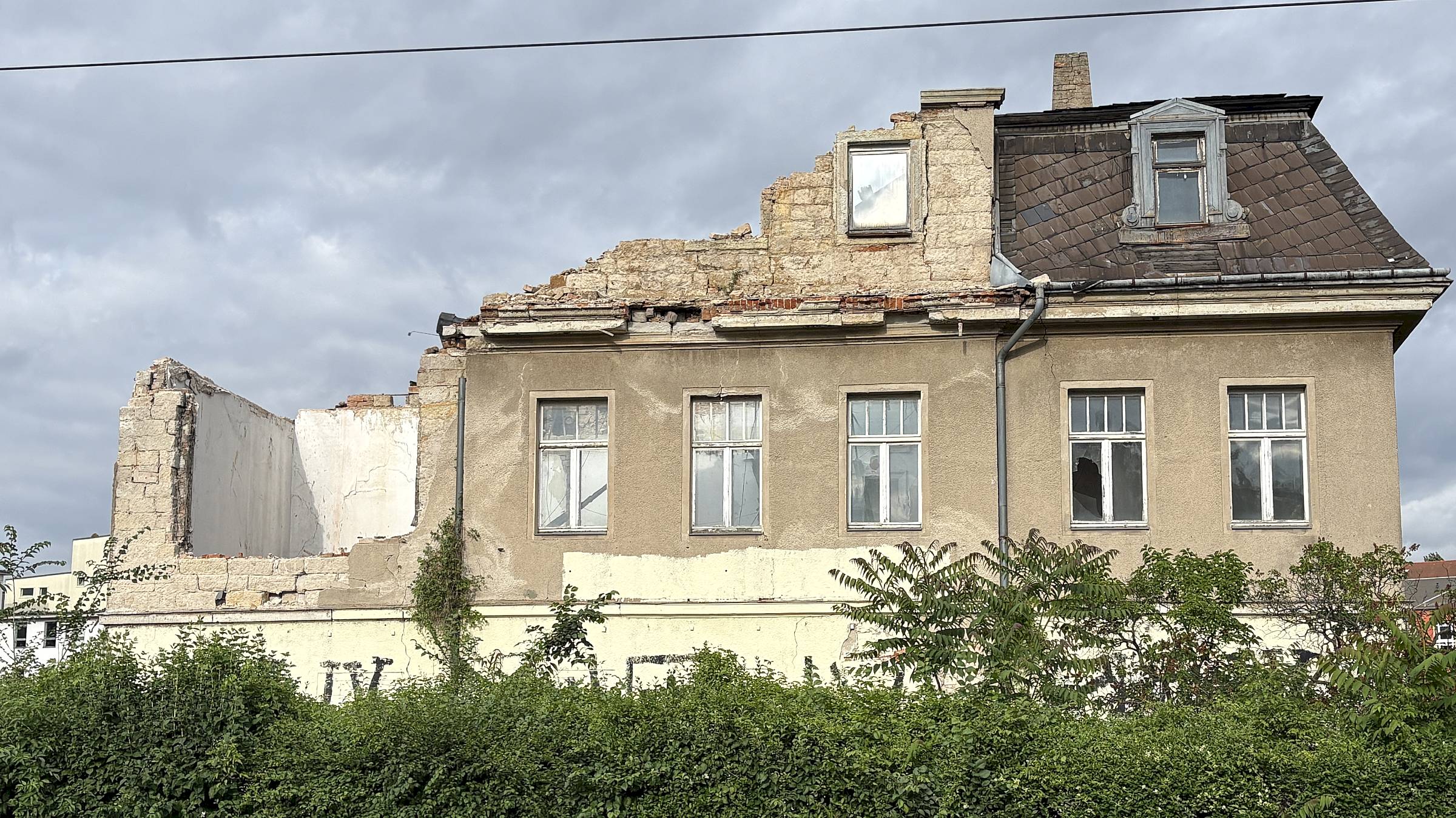 Putzi-Villa an der Königsbrücker Straße am Montagnachmittag - Foto: Gero