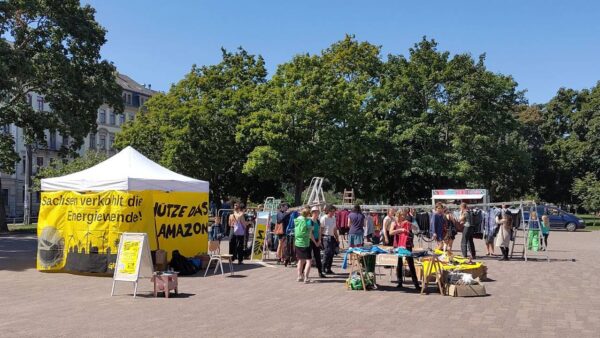 Im vergangenen Jahr fand die Kleidertauschparty auf dem Alaunplatz statt - Foto: Greenpeace Dresden