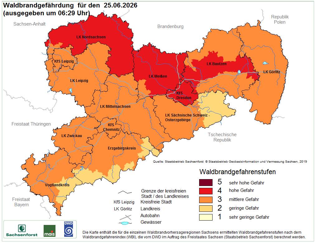 Aktuell gilt Waldbrandwarnstufe 4 - für Sonntag wird mit Stufe 5 gerechnet.