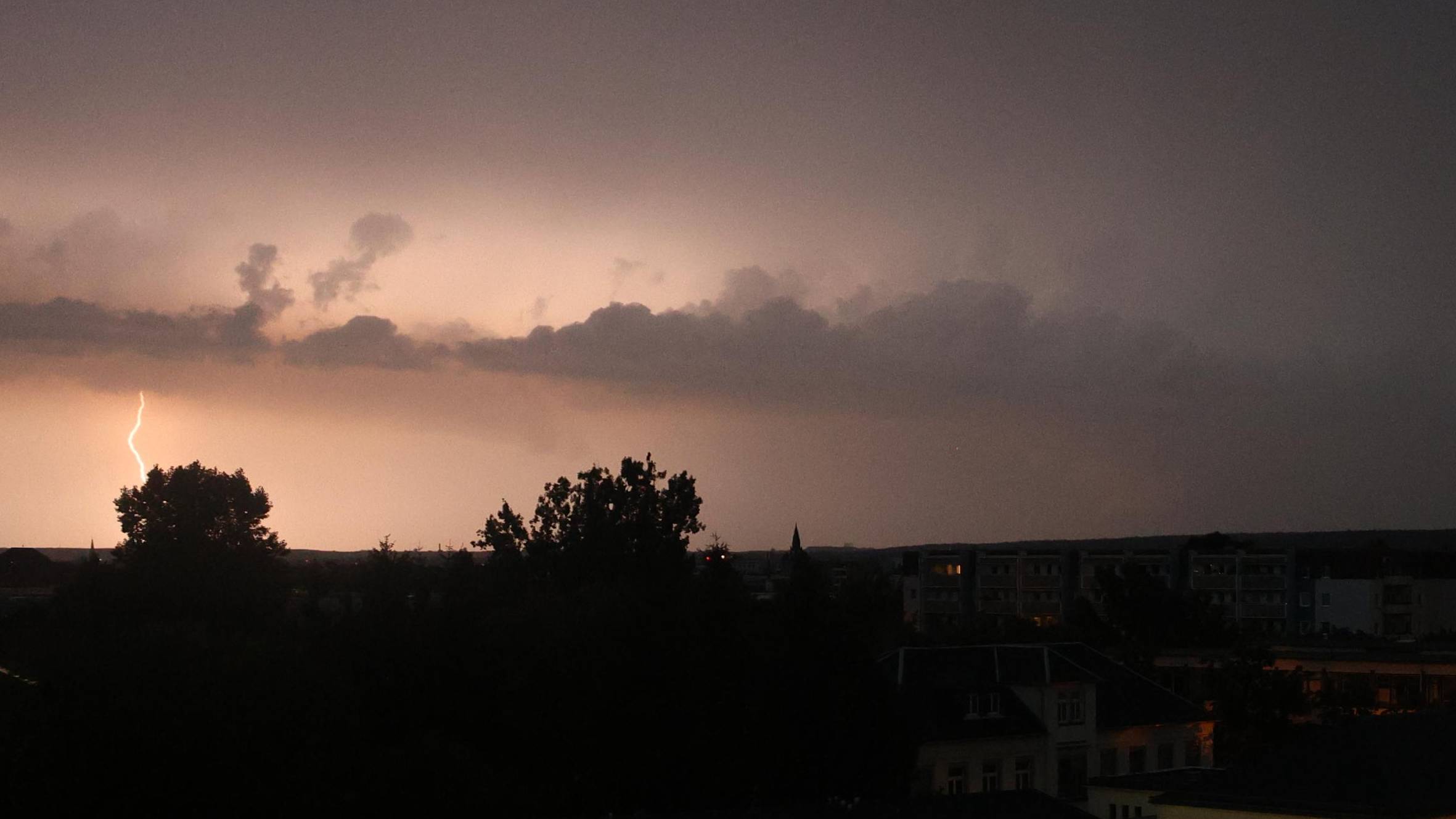 Gewitter über Dresden - Foto: Florian Varga