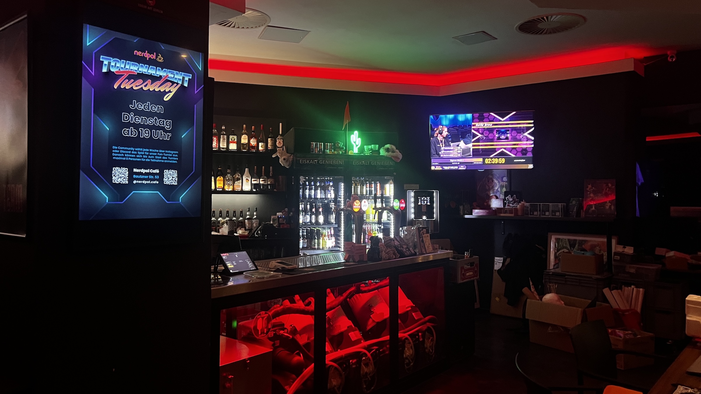 Auch bei den Getränken setzt das Nerdpol Café auf Gaming-Anspielungen – Foto: Mercedes Braun