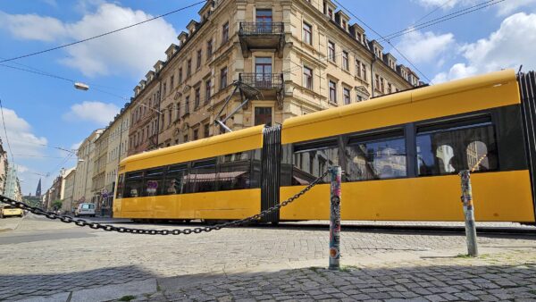 Landesdirektion stellt fest: Bürgerbegehren gegen DVB-Kürzungen ist unzulässig - Foto: Anton Launer