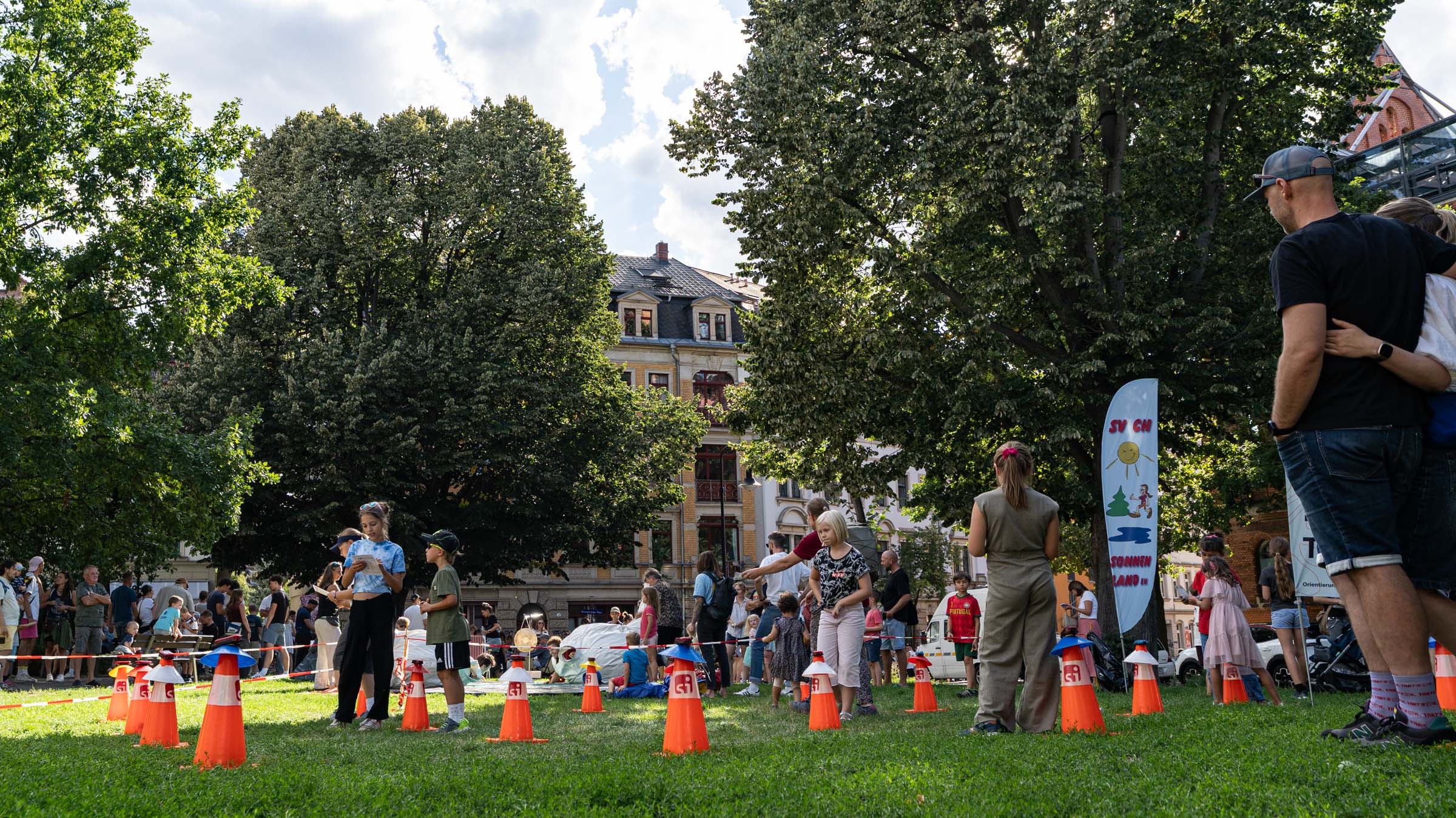 Beim "Go4-Orienteering" vom SV CH Sonnenland e. V., Verein für Orientierungssport, können die Kinder ihren Orientierungssinn testen und trainieren. Foto: Sebastian Diehl