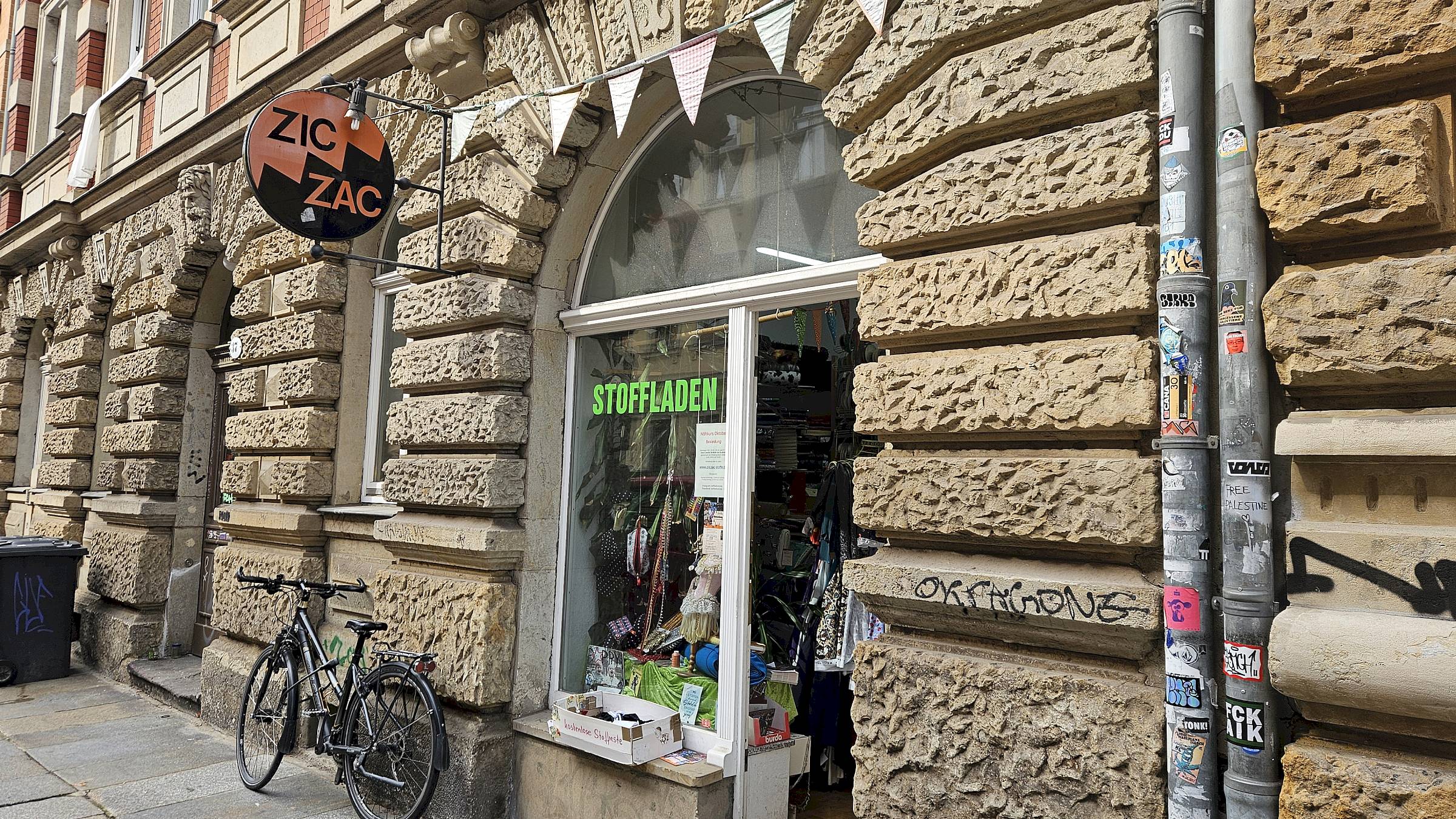 Außenansicht vom Zic Zac auf der Förstereistraße - Foto: Anton Launer