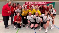 Große Freude nach dem zweiten Saisonsieg - Foto: Sportfreunde 01 Dresden-Nord