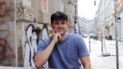 Nach „The Voice“: Neustädter bekommt Anfragen von Plattenlabels Trotz Aus bei "The Voice" - Elijah Peiler will weiter singen. Foto: Anton Launer