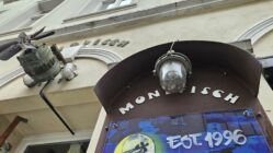 Eine Institution auf der Louisenstraße - der Mondfisch. Foto: Anton Launer